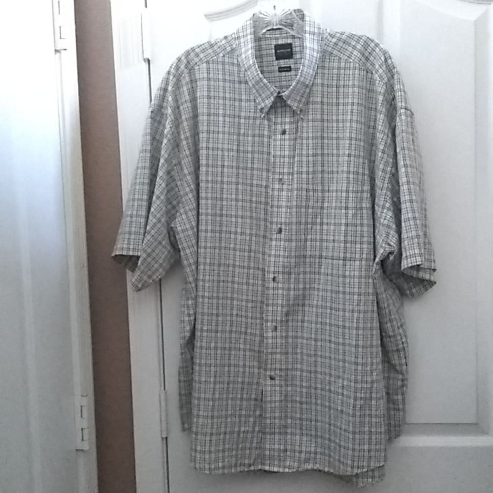 FINAL MARKDOWN Men’s arrow short sleeved shirt xxl